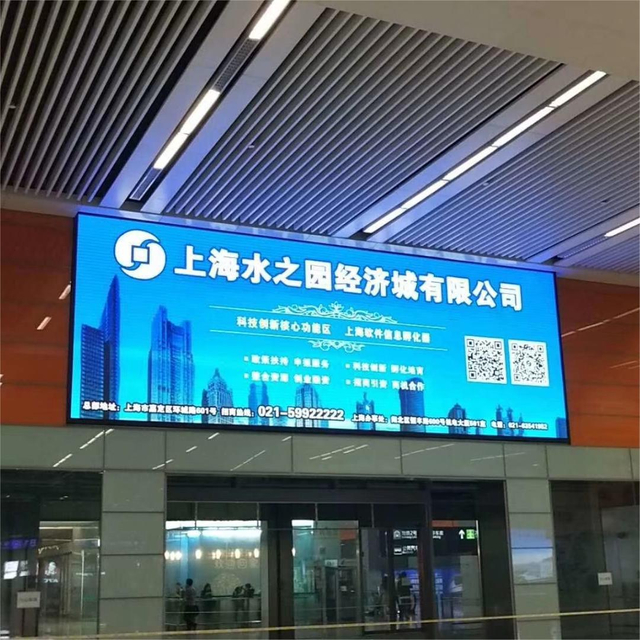 Pantalla digital de vídeo inteligente UHD P3 con pantalla LED plana para aeropuerto