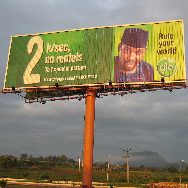 Anuncios Unipole para exteriores Cartelera Trivision giratoria de aluminio de 3 lados