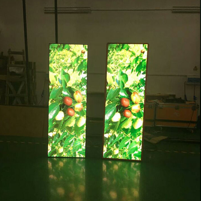Pantalla de vídeo LED portátil vertical con tablero de visualización digital